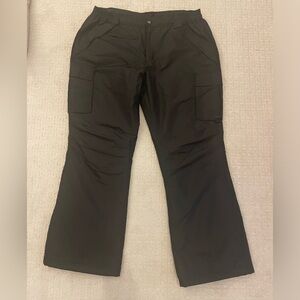 Black ski/snow pants
